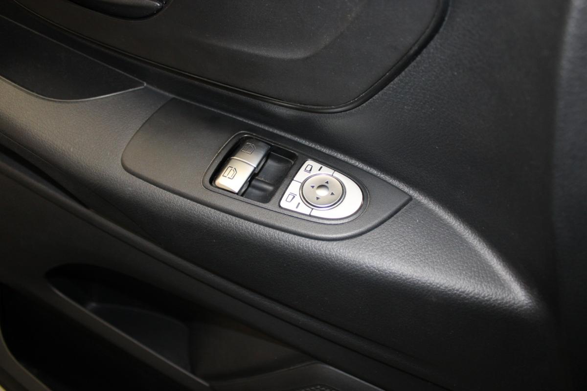 mercedes-benz-vito-2019-diesel-1598cc