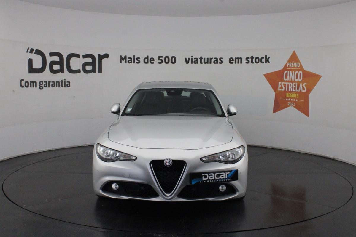 alfa-romeo-giulia-2018-diesel-2143cc