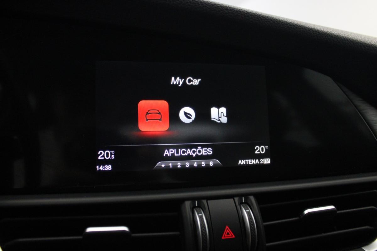 alfa-romeo-giulia-2018-diesel-2143cc