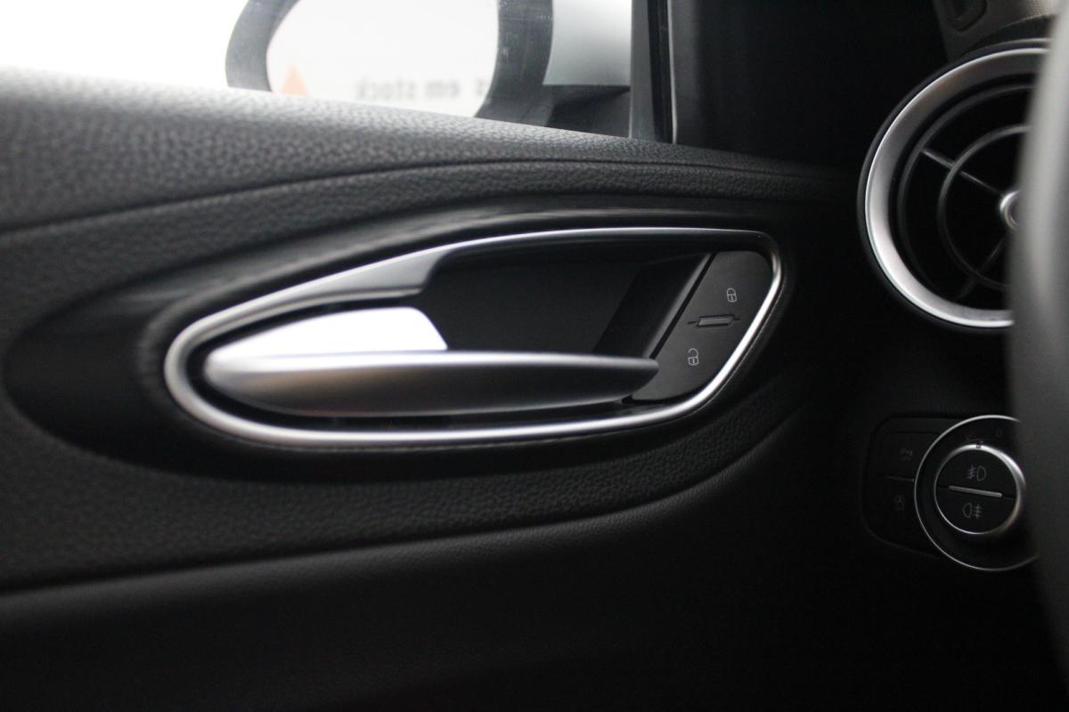 alfa-romeo-giulia-2018-diesel-2143cc