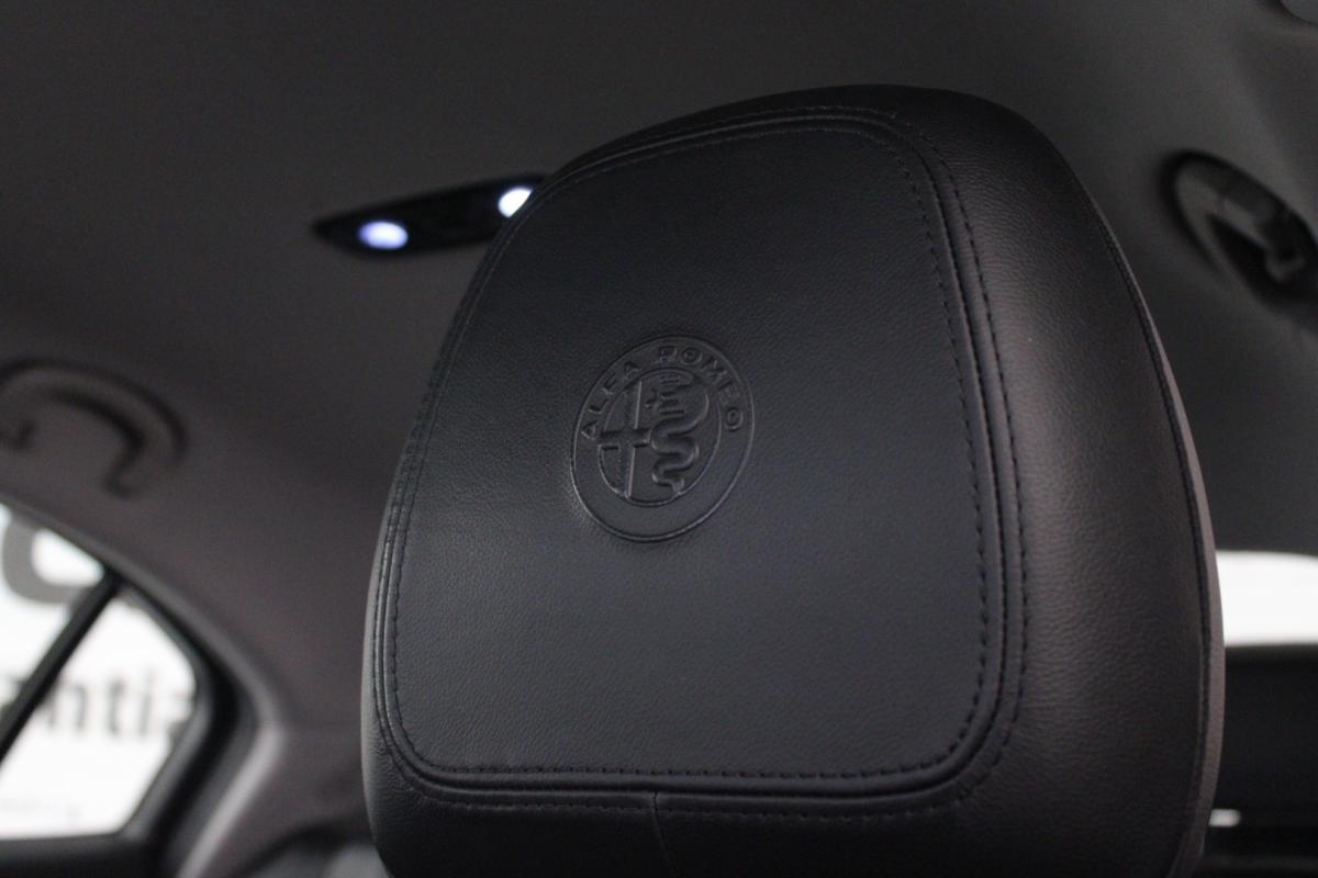 alfa-romeo-giulia-2018-diesel-2143cc