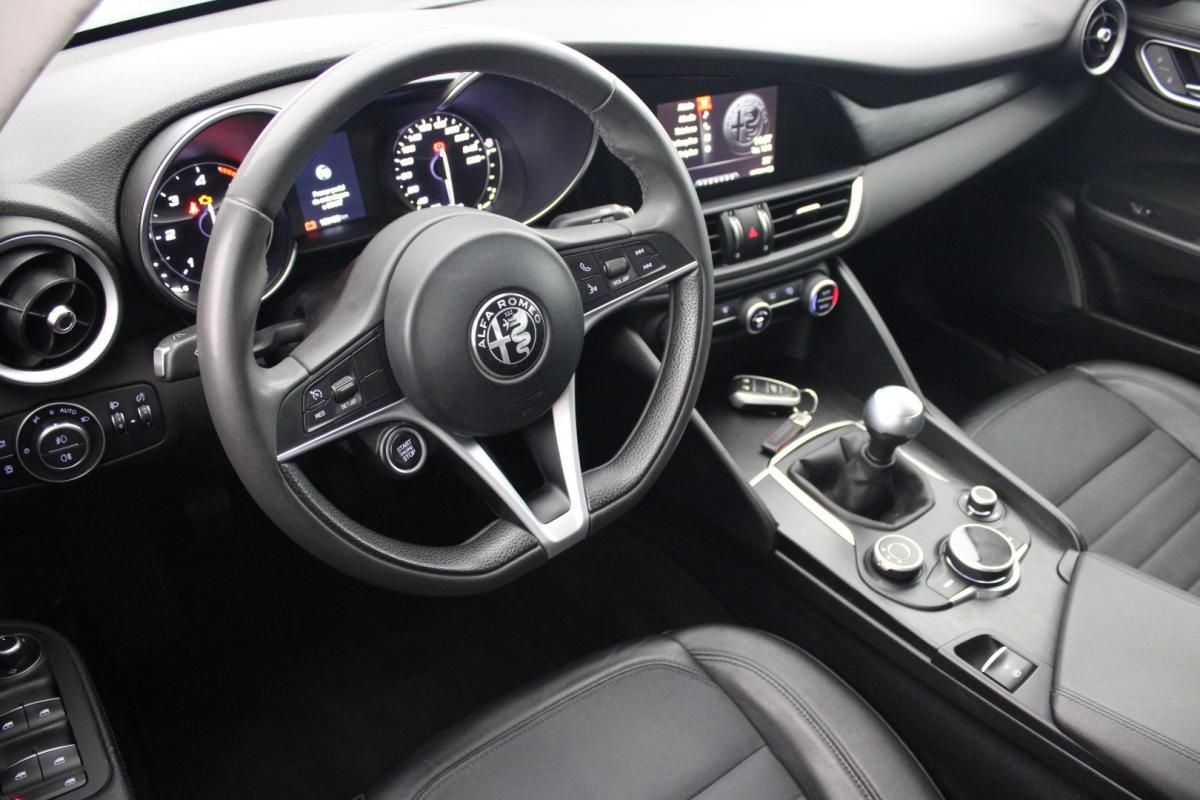 alfa-romeo-giulia-2018-diesel-2143cc