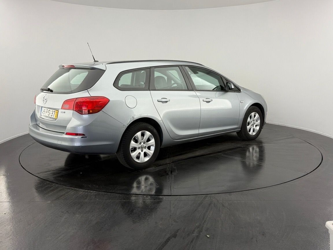 opel-astra-2015-diesel-1598cc
