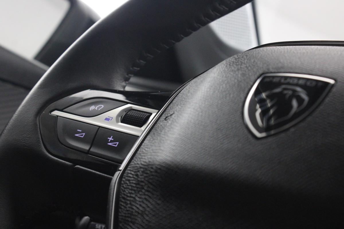 peugeot-208-2025-gasolina-1199cc