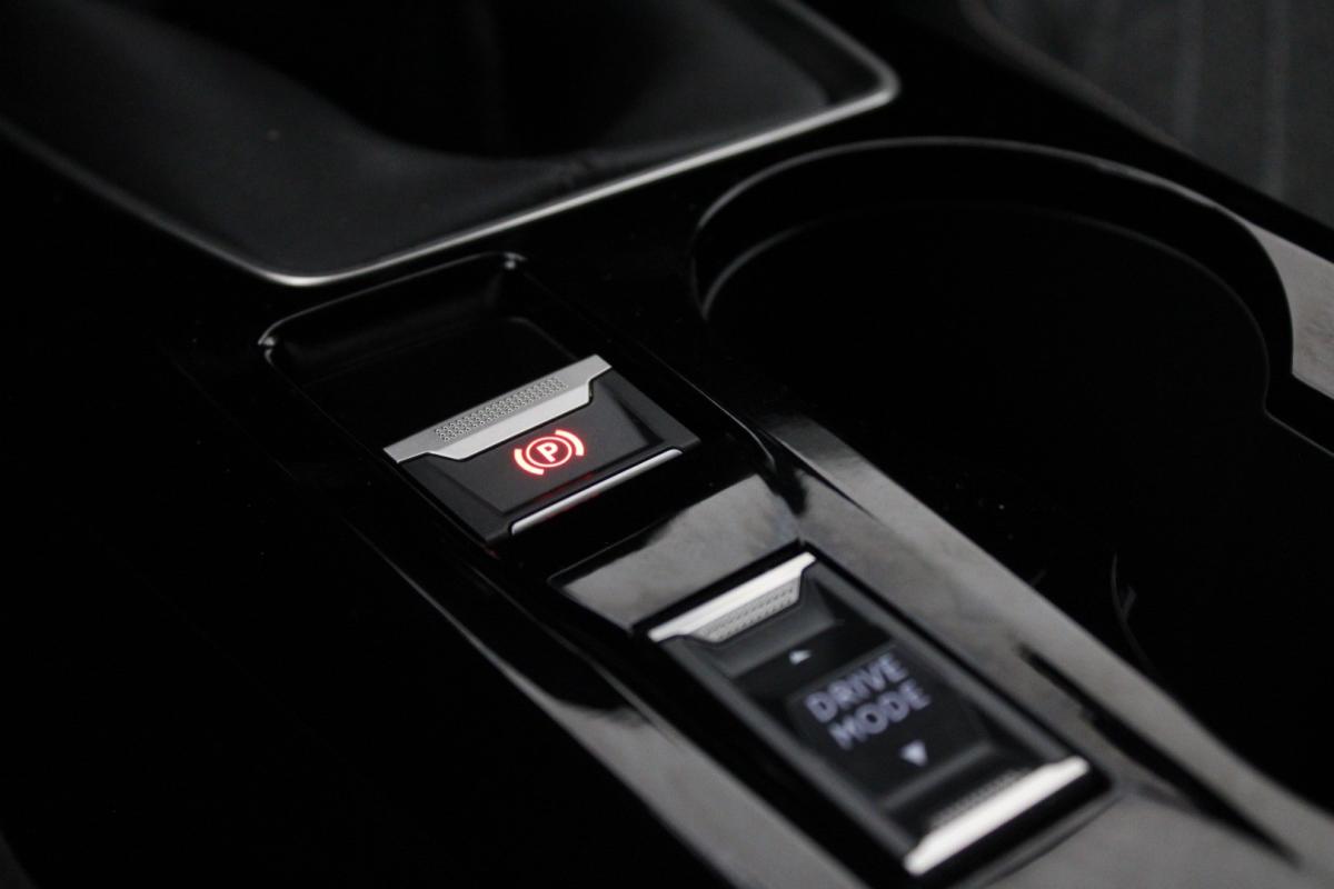 peugeot-208-2025-gasolina-1199cc