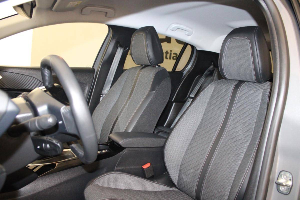 peugeot-208-2025-gasolina-1199cc