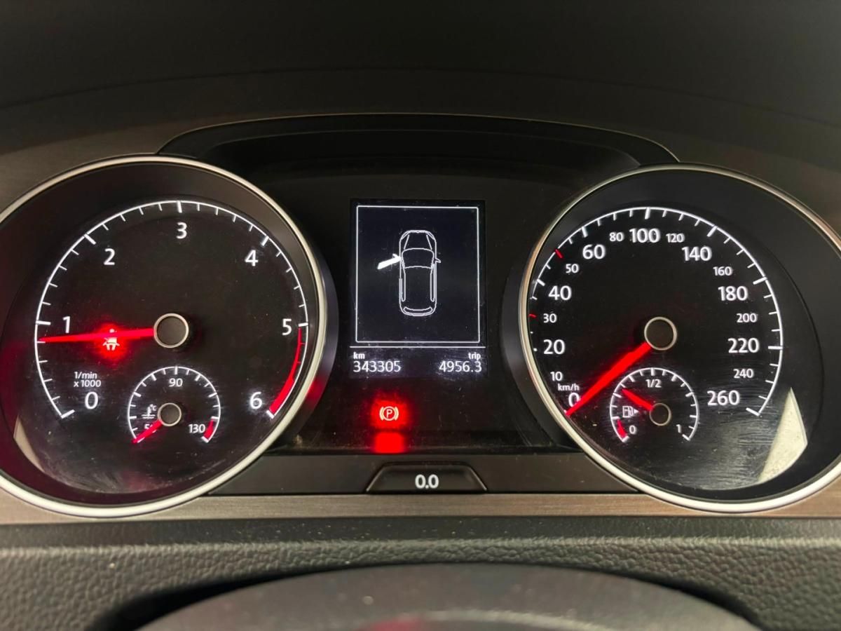 volkswagen-golf-2013-diesel-1598cc