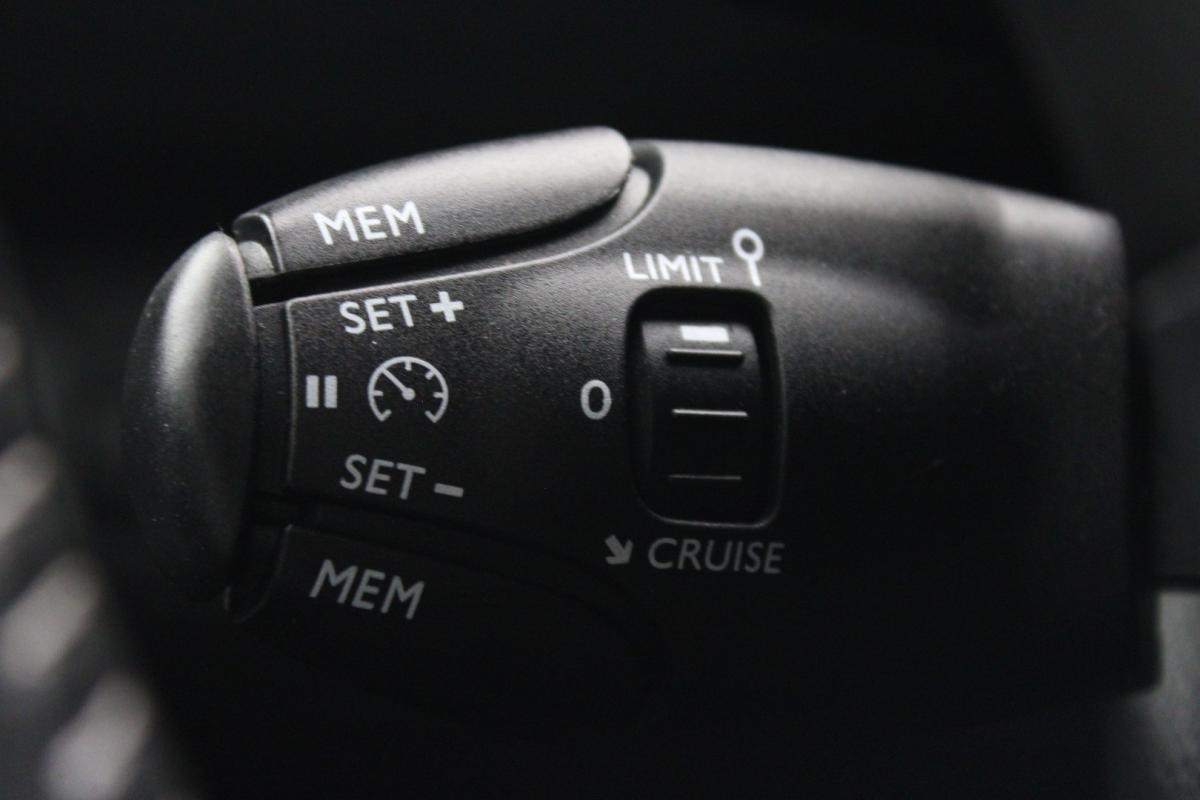 peugeot-308-2019-diesel-1499cc