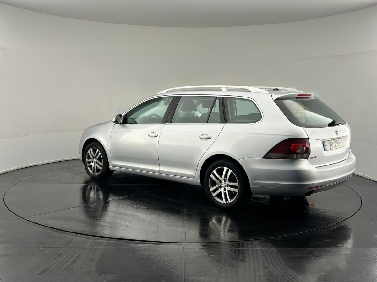 volkswagen-golf-2010-diesel-1598cc