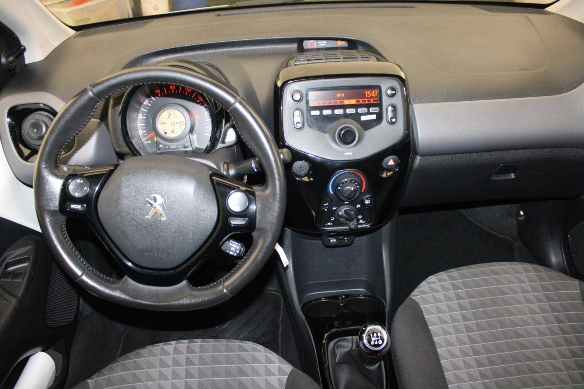 peugeot-108-2021-eletrico-998cc
