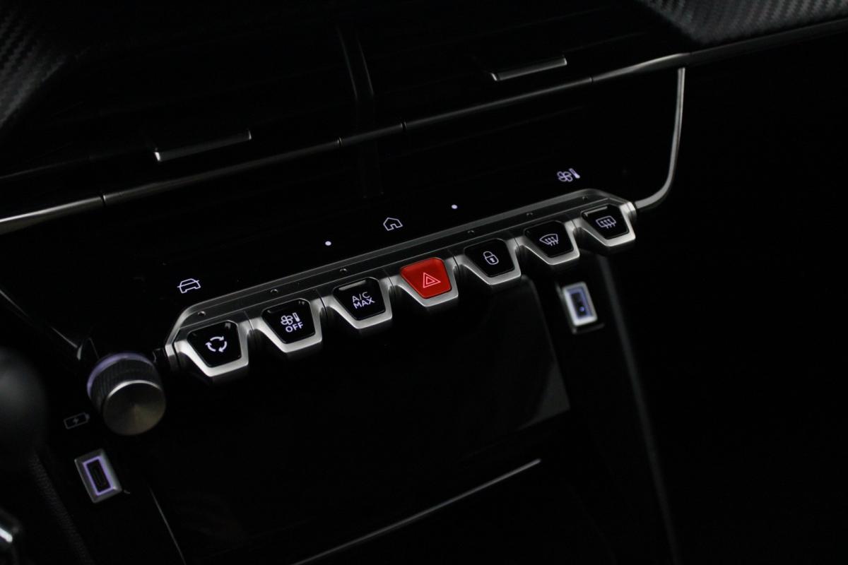 peugeot-208-2025-gasolina-1199cc