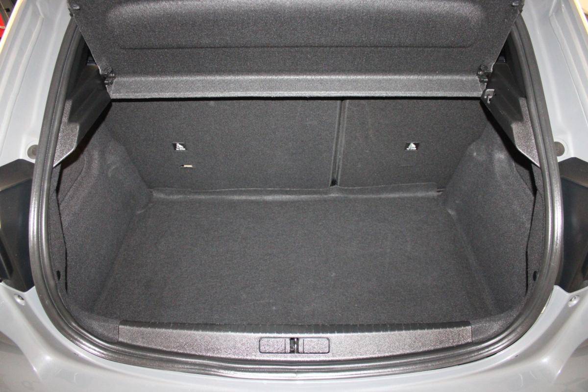 peugeot-208-2025-gasolina-1199cc