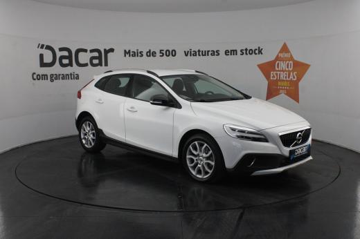 volvo-v40-cross-country-2019-diesel-1969cc