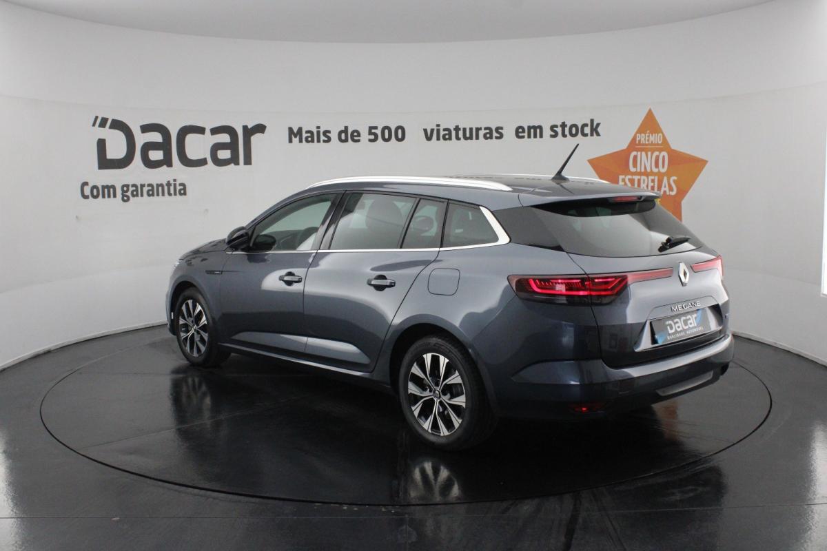 renault-megane-sport-tourer-2022-hibrido-a-gasolina-1598cc