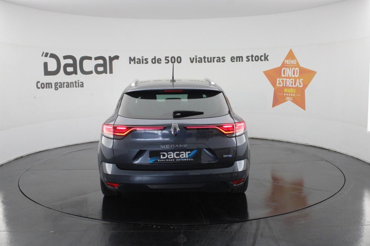 renault-megane-sport-tourer-2022-hibrido-a-gasolina-1598cc
