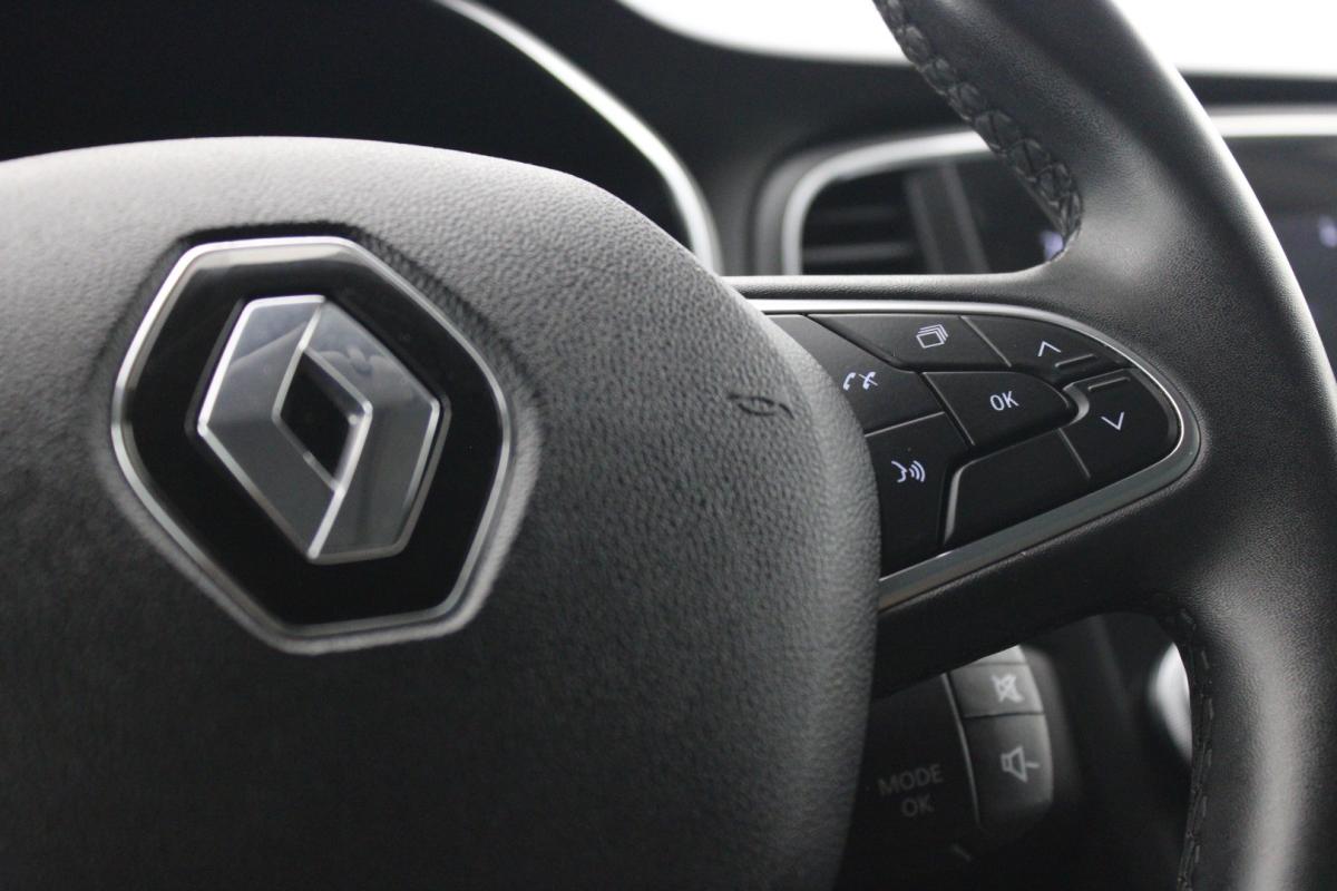 renault-megane-sport-tourer-2022-hibrido-a-gasolina-1598cc