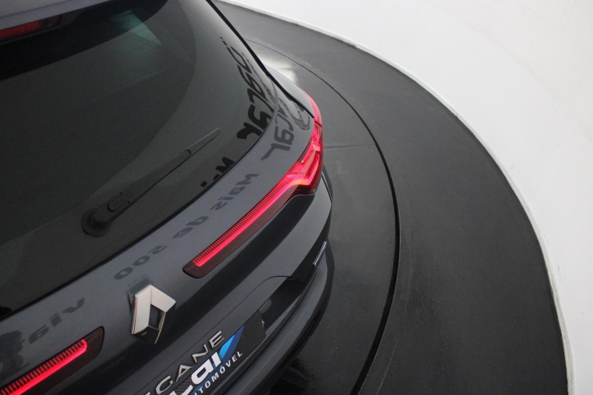 renault-megane-sport-tourer-2022-hibrido-a-gasolina-1598cc