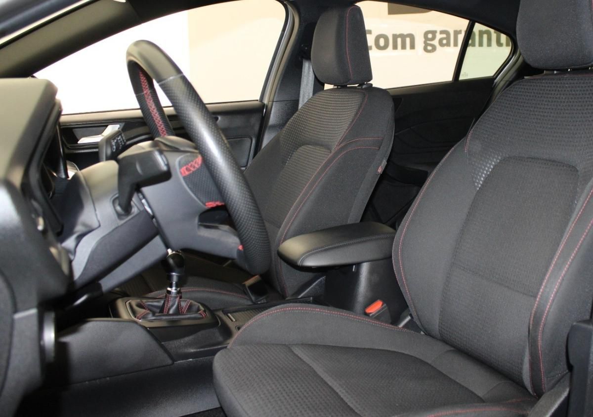 ford-focus-2022-hibrido-a-gasolina-998cc