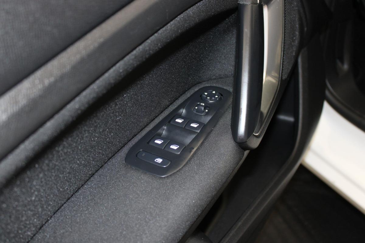 peugeot-308-2019-diesel-1499cc