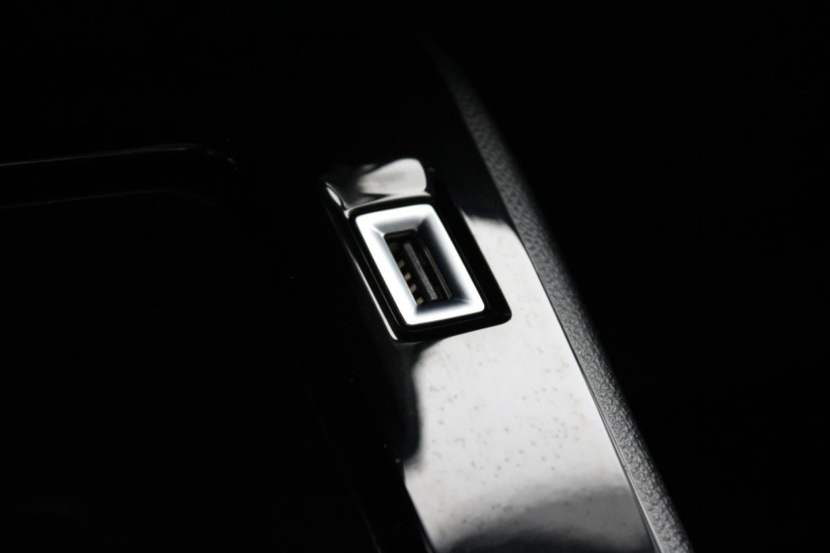 peugeot-208-2023-diesel-1499cc