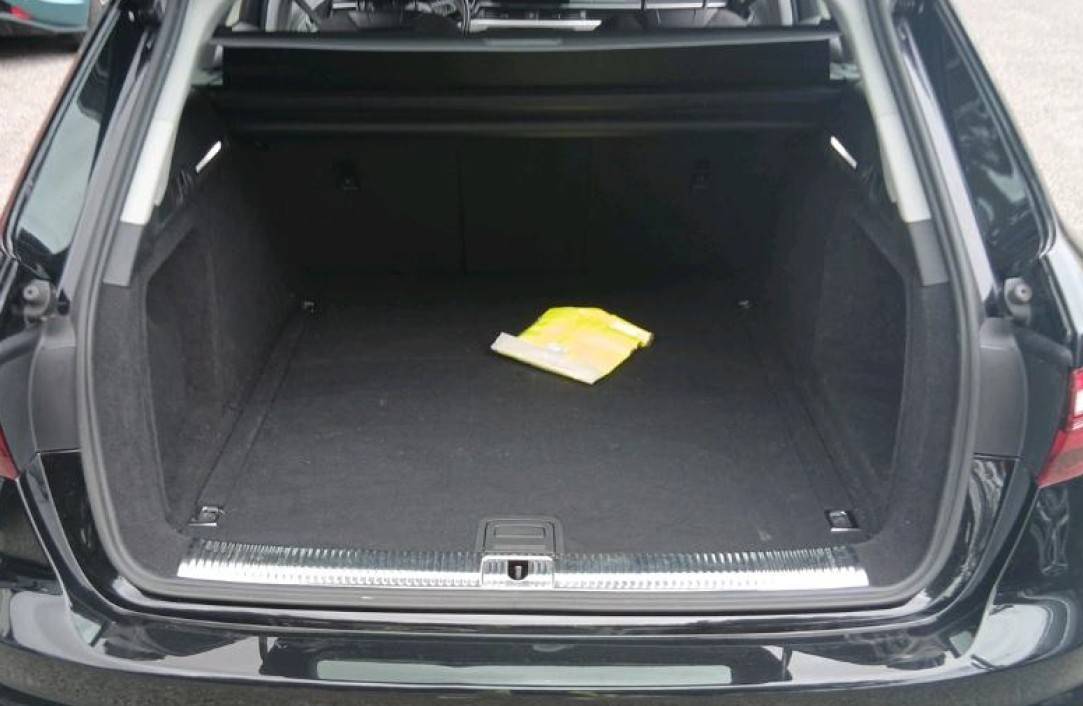 audi-a4-avant-2022-diesel-1968cc