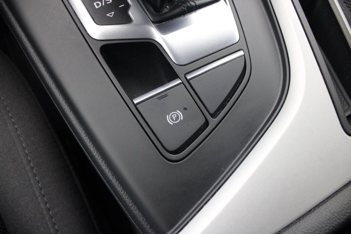 audi-a4-avant-2022-diesel-1968cc