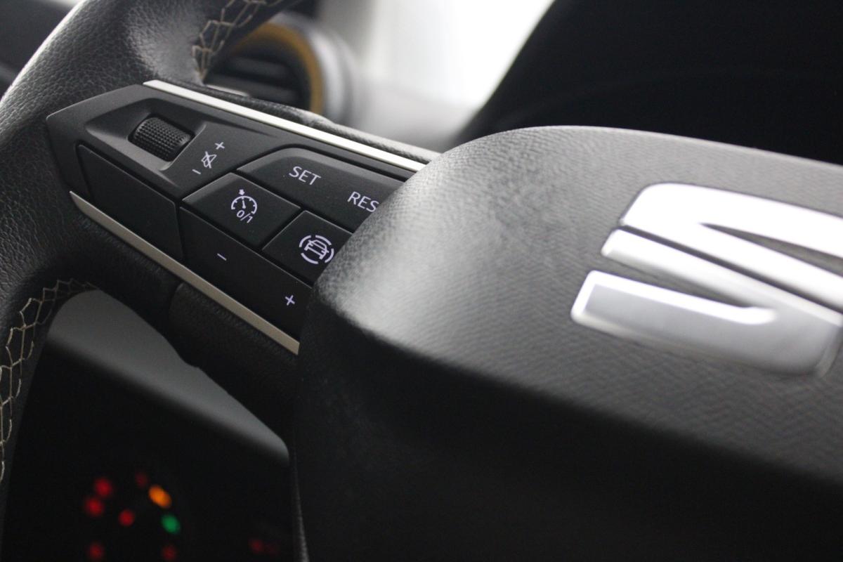 seat-ibiza-2023-gasolina-999cc