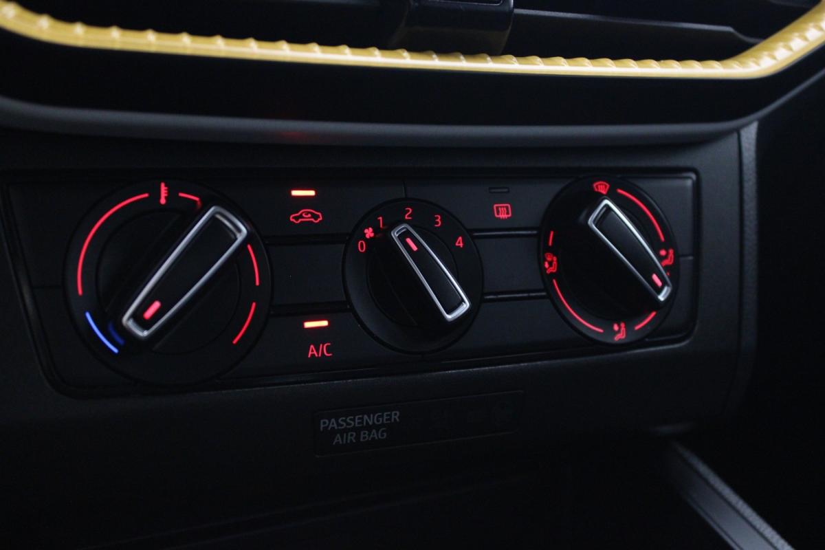 seat-ibiza-2023-gasolina-999cc
