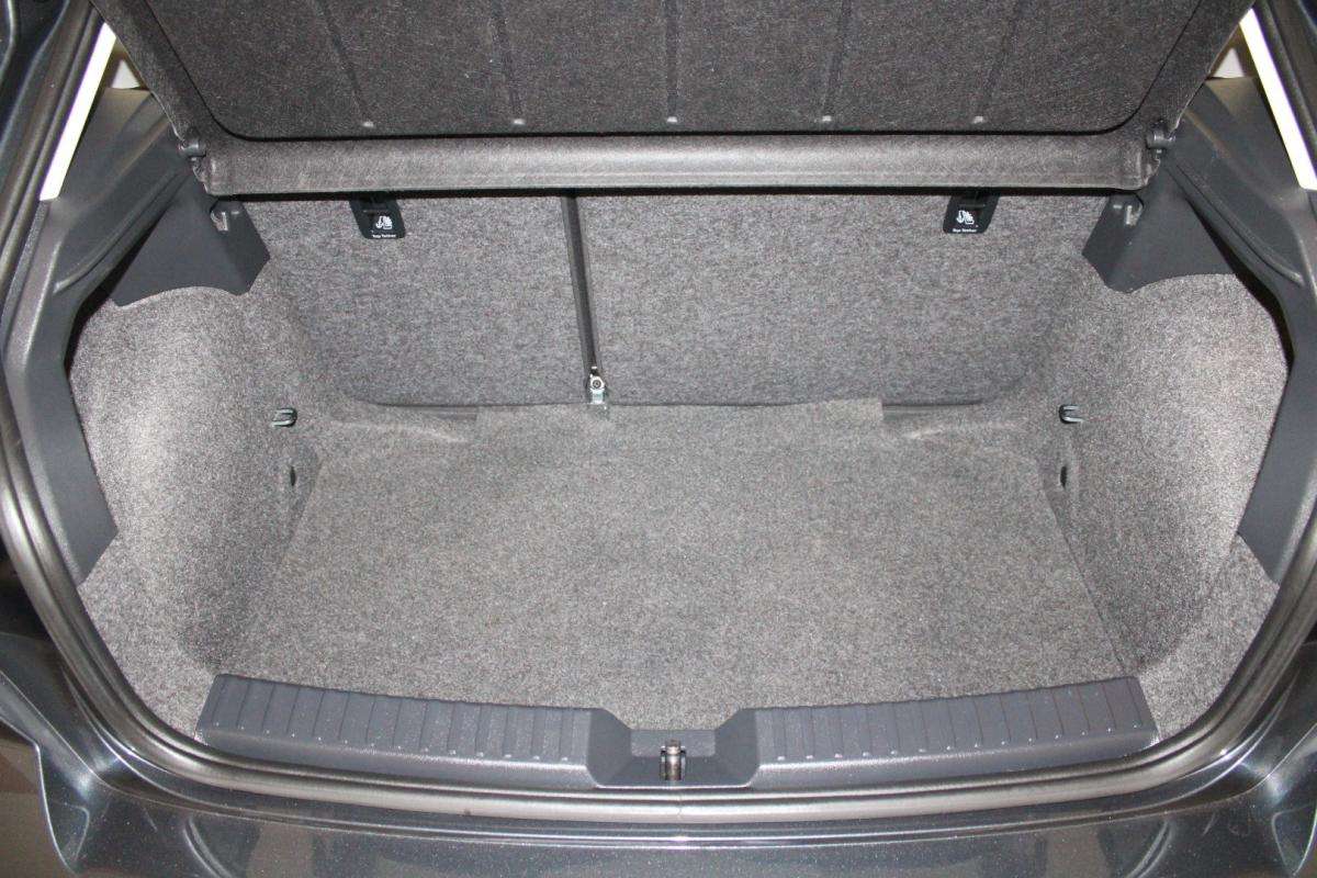 seat-ibiza-2023-gasolina-999cc