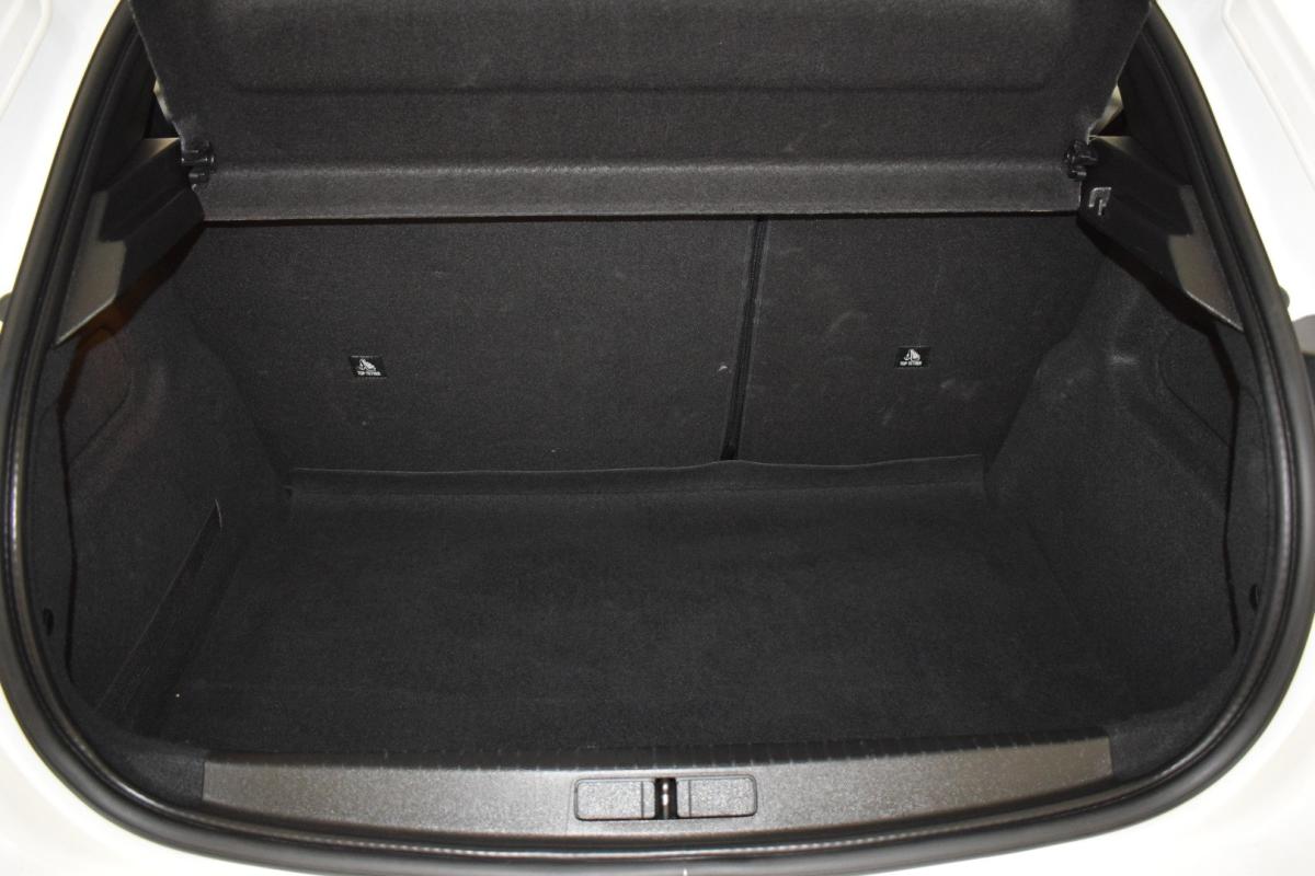 peugeot-208-2021-gasolina-1199cc
