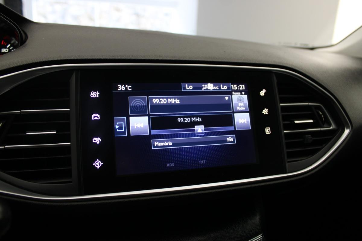 peugeot-308-2017-gasolina-1199cc