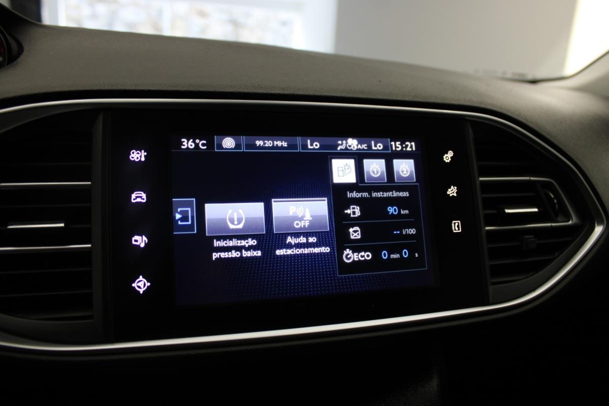 peugeot-308-2017-gasolina-1199cc