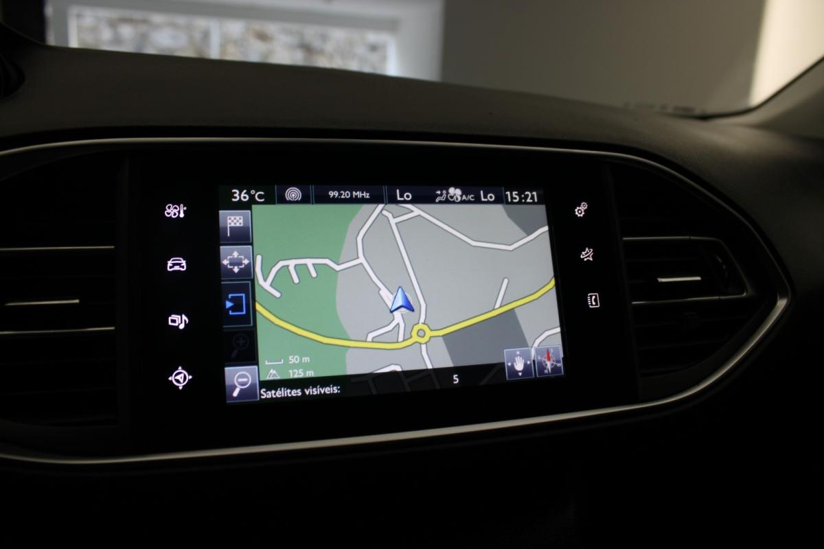peugeot-308-2017-gasolina-1199cc