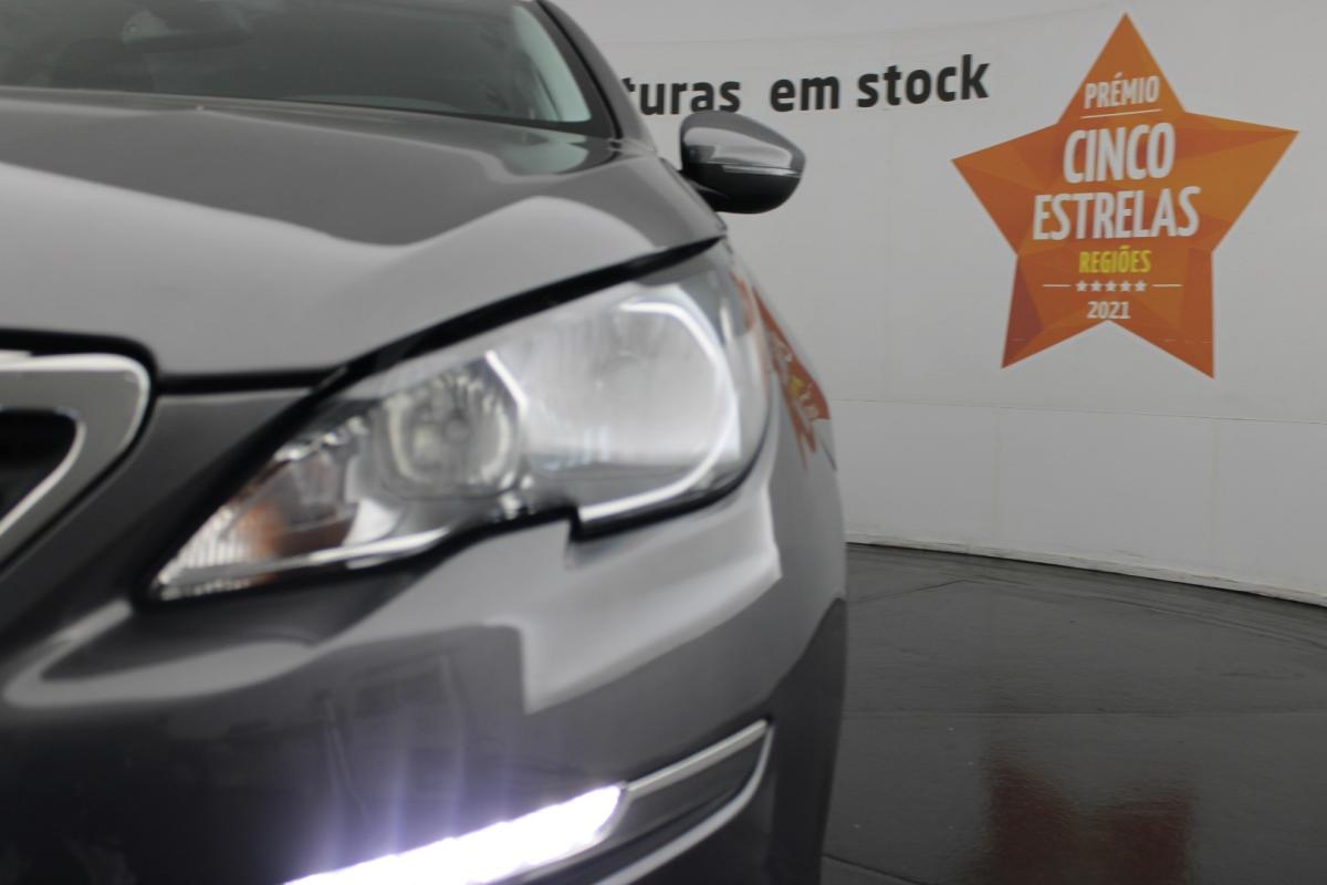 peugeot-308-2017-gasolina-1199cc