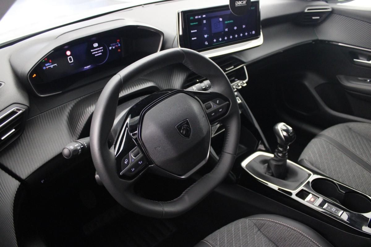 peugeot-208-2025-gasolina-1199cc