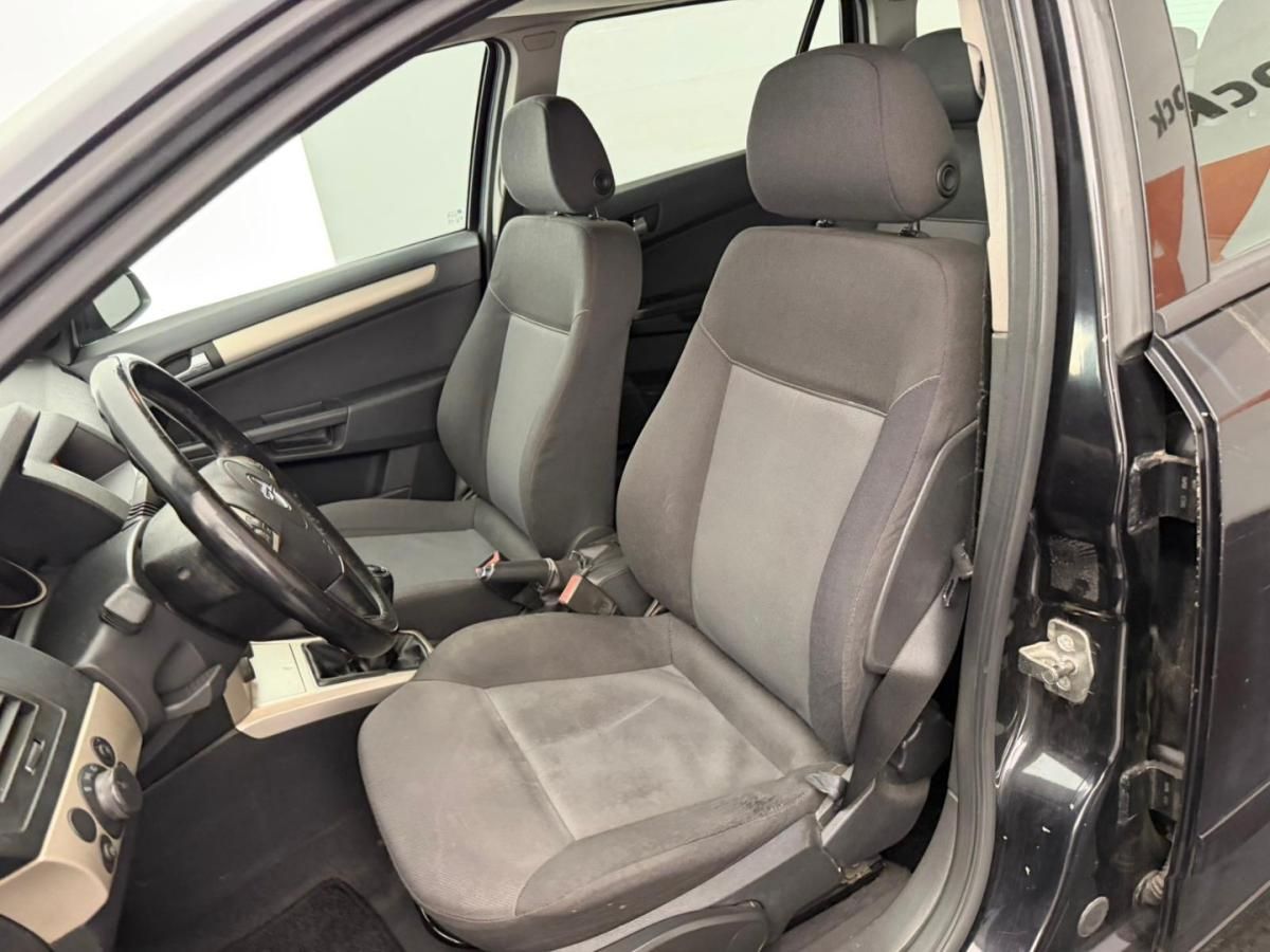 opel-astra-caravan-2008-diesel-1248cc