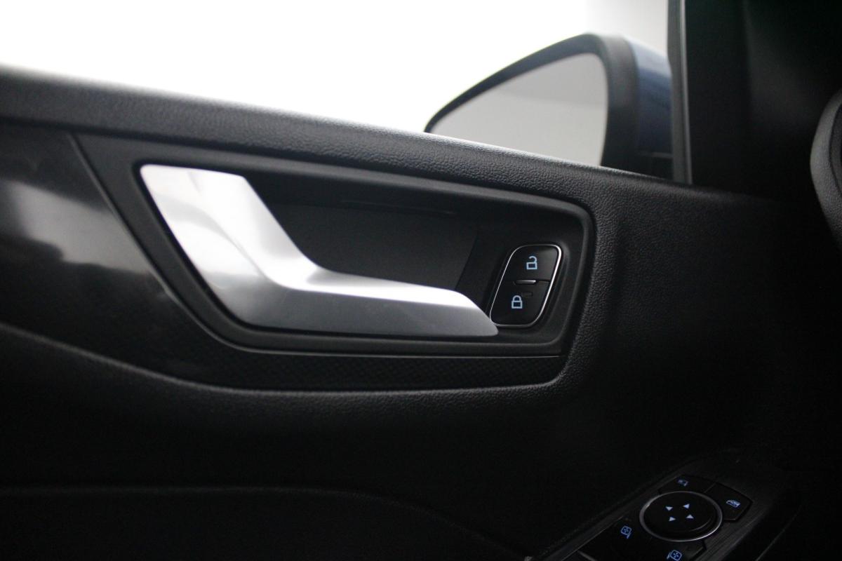ford-kuga-2022-gasolina-1499cc