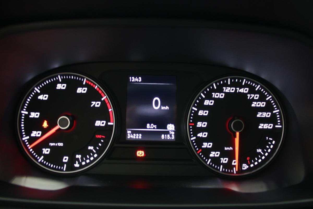 seat-leon-st-2023-gasolina-999cc