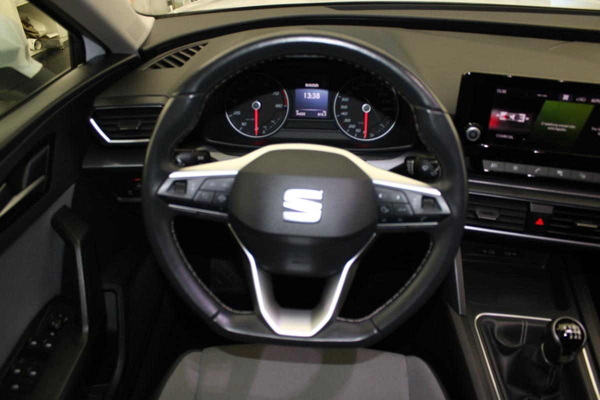 seat-leon-st-2023-gasolina-999cc