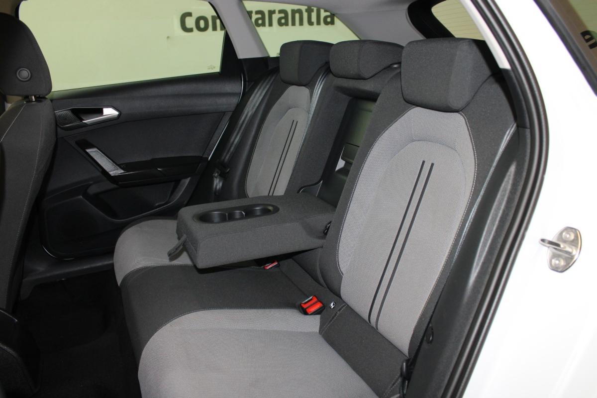 seat-leon-st-2023-gasolina-999cc