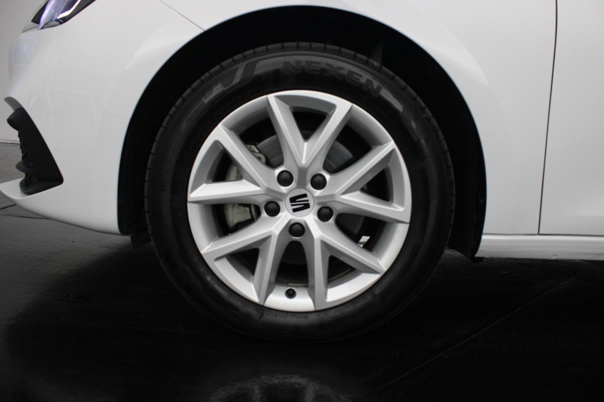 seat-leon-st-2023-gasolina-999cc