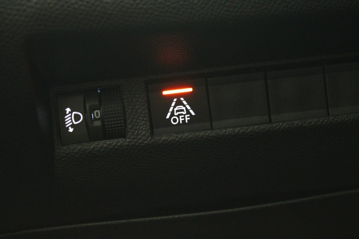 peugeot-2008-2022-eletrico-0cc