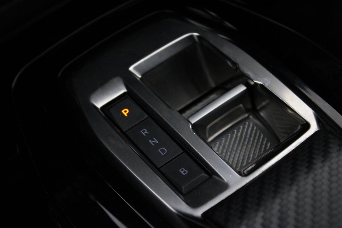 peugeot-2008-2022-eletrico-0cc