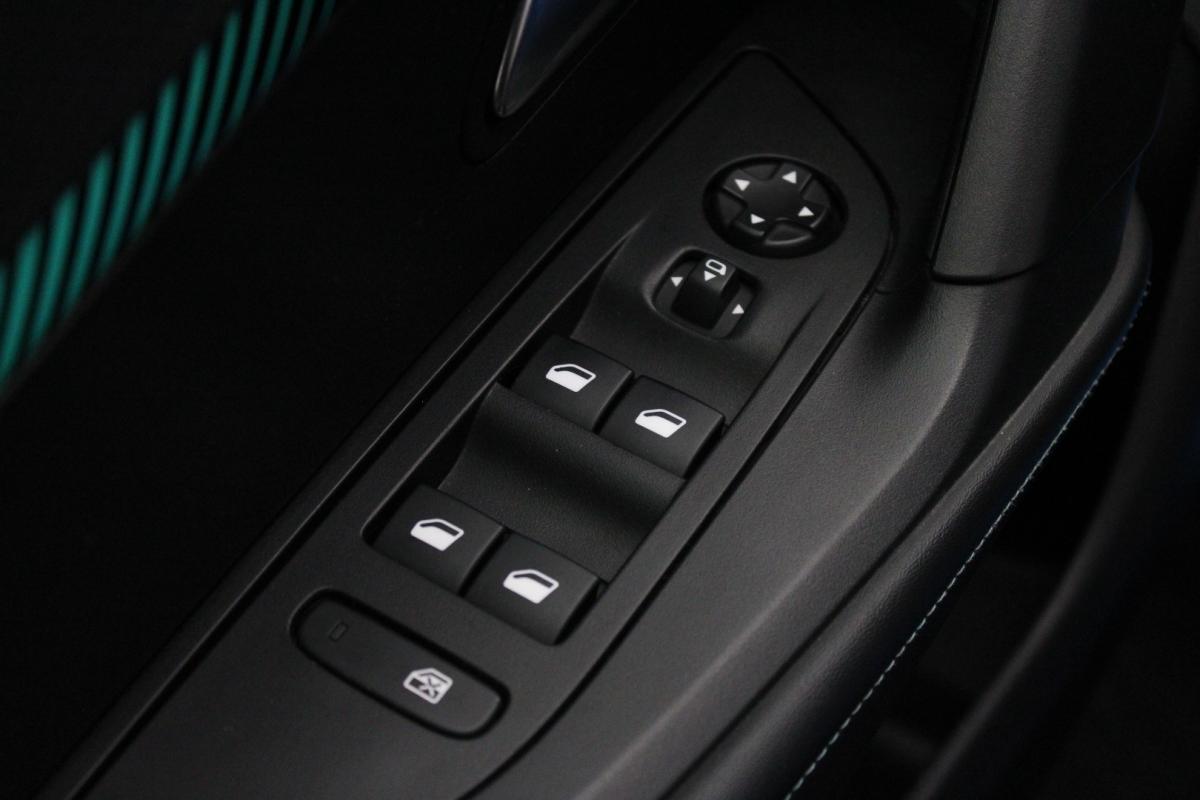 peugeot-2008-2022-eletrico-0cc