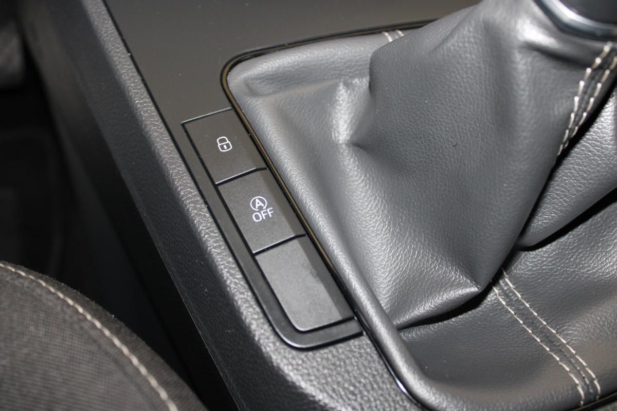 seat-ibiza-2023-gasolina-999cc