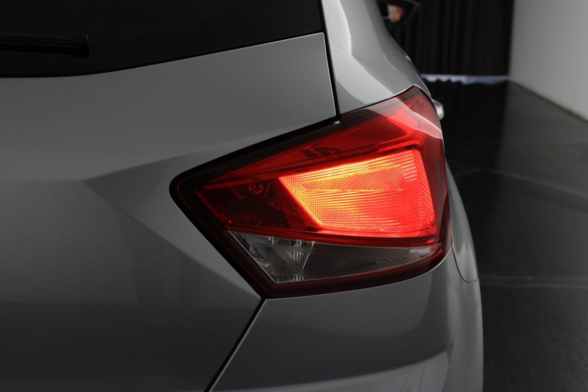 seat-ibiza-2023-gasolina-999cc
