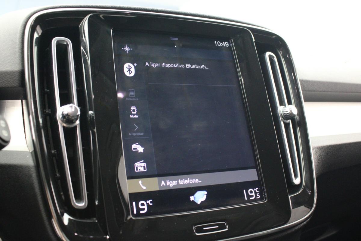 volvo-xc40-2021-gasolina-1477cc