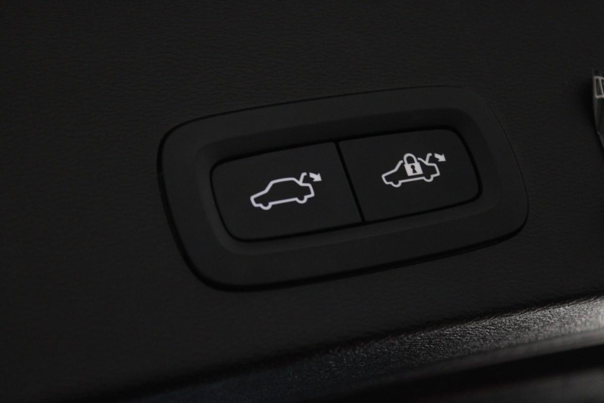 volvo-xc40-2021-gasolina-1477cc