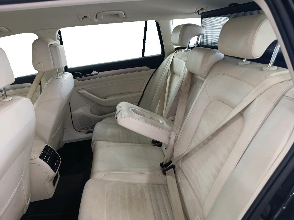 volkswagen-passat-variant-2019-diesel-1968cc