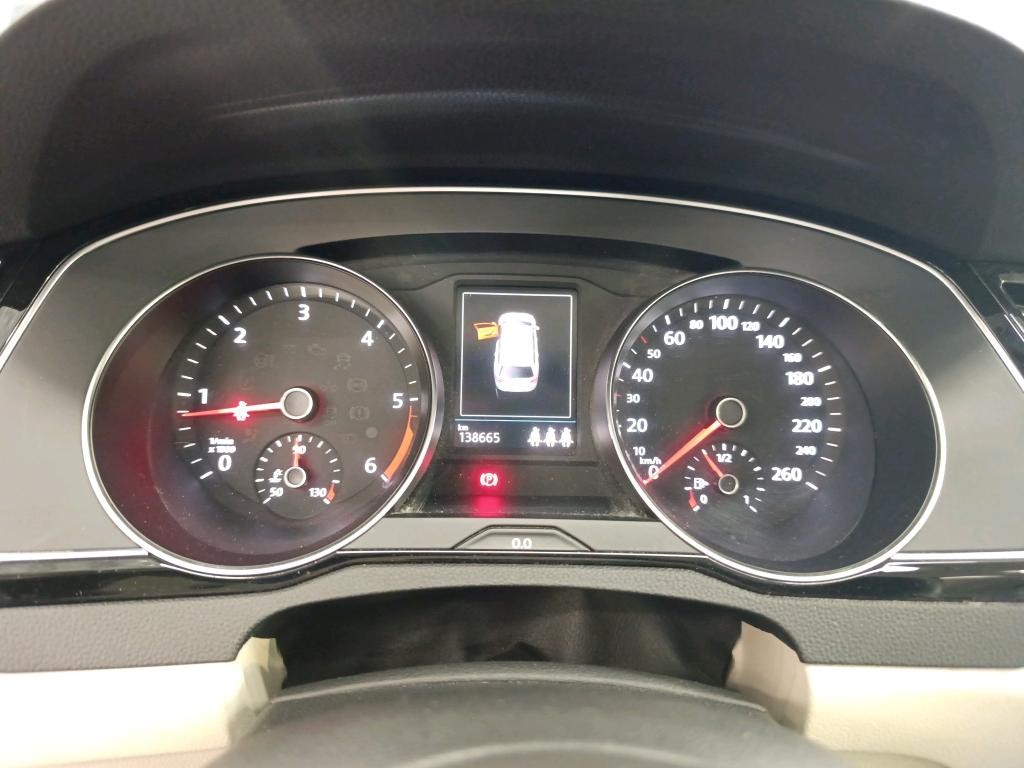 volkswagen-passat-variant-2019-diesel-1968cc